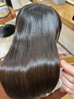 アリュール(allure)の写真/【深谷】髪質改善トリートメントで髪の芯から美しく♪クセやうねりでお悩みの方に◎広がりを抑えて艶感UP！