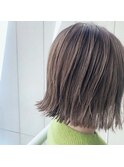 切りっぱなしハイトーンボブ
