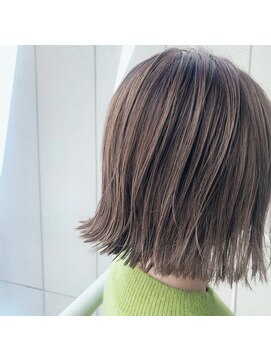 アンバイヘアー 蘇我店(and by hair) 切りっぱなしハイトーンボブ