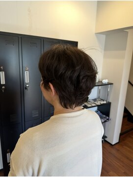 スリーバイザサロン(THREE by the salon) らくらくショート