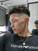 メッツ 原宿(METS)&nbsp;MEN'S/ハイライト×極道パーマ/短髪/フェード/漢髪