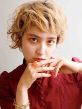ロッソ ヘアアンドスパ 北千住店(Rosso Hair&SPA) ハイトーンショート【北千住】