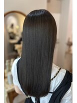 アンド ラ ブランシュ(&.La Blanche)&nbsp;暗めカラー/ミディアムヘア/デザインカラー/縮毛矯正