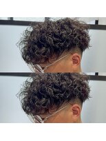 ステラ(STELLA)&nbsp;スペインカール/メンズ/メンズサロン/眉毛カット/メンズパーマ