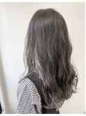 ふんわり透けるアッシュベージュ