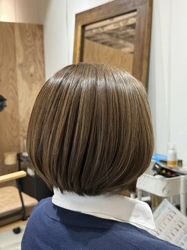 金町美容室　ハイライトで作る立体感ボブ