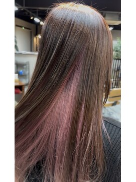 インナーカラー×ピンクベージュ◎