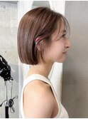 大人カジュアルベージュブラウン切りっぱなしボブラインボブ