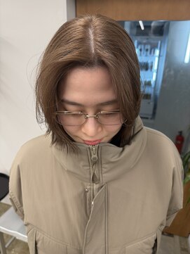 コモンルーム(common room) ブリーチ無しダブルカラーでミルクティーに！