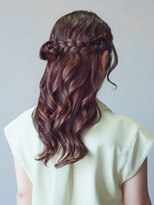 アース 上大岡店(HAIR&MAKE EARTH)&nbsp;編み込みとウェーブで作る上品なハーフアップ【上大岡】