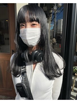 ヘアー アイス ルーチェ(HAIR ICI LUCE) 顔周りウルフ 姫カット ウルフ ブルーブラック 担当山中