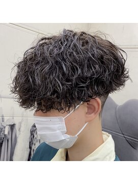 ウェーブ(WAVE) 重めグラマッシュ×波巻きスパイラル/メンズカット/メンズパーマ