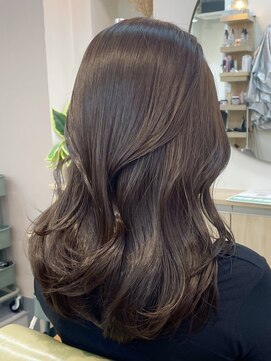 シビバイレボ(CIBI by revo) 韓国風大人レイヤーカット/ハッシュカット/くびれヘア/船橋駅