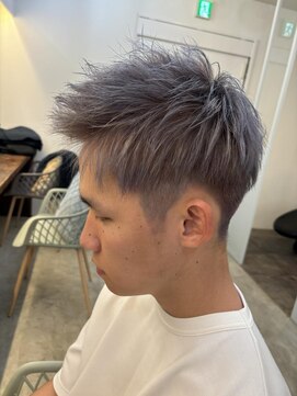 ロミー 本厚木(ROMMY.) メンズショート/刈り上げ/アップバング/ハイトーン