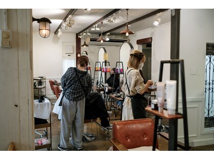 ヘアラウンジ アンリオ(hair lounge an rio)の写真