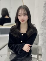 シーン(scene)&nbsp;ダークグレー×レイヤーカット×くびれ巻き