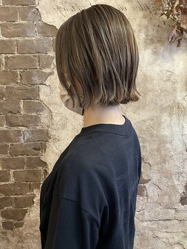 マギーヘア(magiy hair) magiyhair【nico】外はねボブ　下北沢