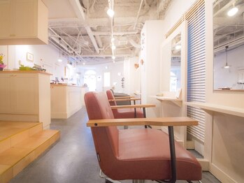 アミティエ(amitie)の写真/[北24条駅徒歩2分] 隅々までこだわりの詰まったサロンamitie。上質な空間・サービスでリラックス◇