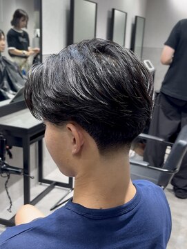 テクト バイアッシュ 吉祥寺店(Tect by Ash) テーパーフェードニュアンスパーマセンターパートフェザーパーマ