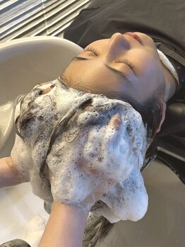 思わずうたた寝する【クリームバス】6種のアロマと温感トリートメント＆マッサージで頭皮と心に栄養補給◎