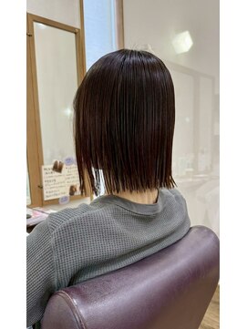 イタクラ 赤道店 (ITAKURA) 外ハネボブ／切りっぱなし／ミディアム／くびれヘア