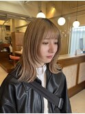 顔周りレイヤー/ミディアム/レイヤー/ハッシュカット