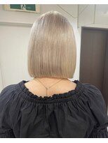 ヴィア 京都烏丸(Via)&nbsp;10代20代/ホワイトベージュ/ハイトーン/髪質改善/ブリーチ