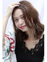 シュシュット(chouchoute)&nbsp;大人かわいいベージュ系ランダムウェーブミディアムウェット