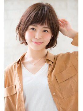 ジョエミバイアンアミ(joemi by Un ami) joemi新宿　小顔ふんわりショートボブ　花野