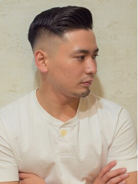 クオンヒール(QUON HEAL) 刈り上げフェードカットニュアンスパーマ