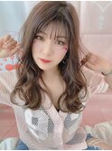 レイヤーが入った軽めセミロング