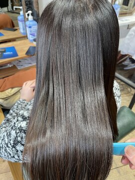 クオーレ(CUORE) 乾かしだけで綺麗にまとまる縮毛矯正