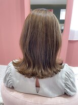 モア 岡崎(more)&nbsp;ベージュカラー×鎖骨ミディ　／mOre牧野