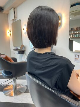 アフロディーテギンザ 神保町(APHRODITE GINZA) カール/セミディ/シアーカラー/姫カット［御茶ノ水/神保町］