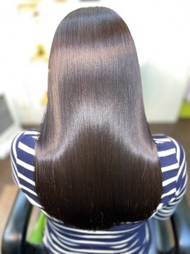 エムスリーディーミュゼステージ(M3D) ピコカラーストレート仕上げ。