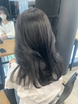 アリュウル 表参道(ALLURE) 艶髪ブルーグレーカラー　《佐藤》