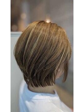 クーレ ビオトープ(+ CURE biotope) ハイライトがかわいいショートカット