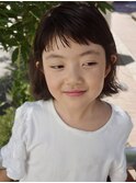 外ハネボブ切りっぱなしロブ前髪あり結べるキッズカット