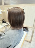 アッシュグレー×切りっぱなしボブ