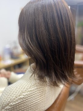 ケイズプラスカラン(HAIR AND MAKEUP K's PLUS calin) サラサラツヤツヤカラー
