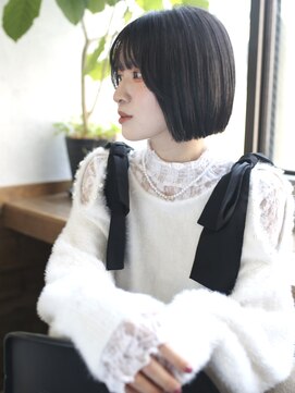 バース(BIRTH) 天神【BIRTH】暗髪ミニボブ切りっぱなし 2