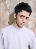 黒髪メンズベリーショート