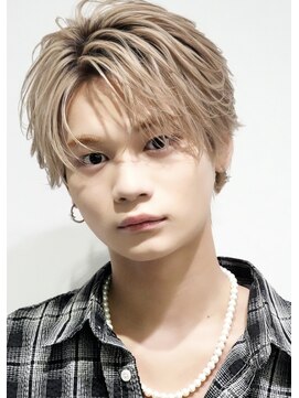 オーシャントーキョーウエスト 心斎橋 (OCEAN TOKYO WEST) フェザーパーマセンターパートウルフショート