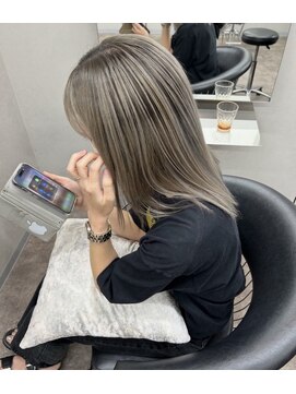 リングバイモアムー(Ring by Moremuu) シャドウルーツ