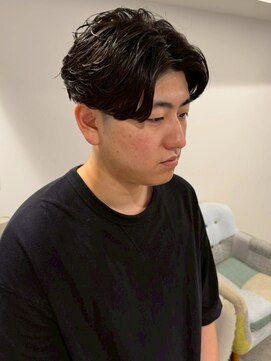 キャパ セントラル 天神 大名店(CAPA central) メンズパーマ ニュアンスパーマ ツーブロック 刈り上げ