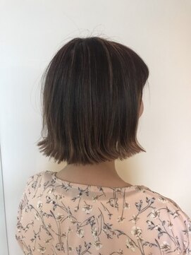 エム インターナショナル 白岡 キュート(EMU international CUTE) (EMU白岡)ピンクハイライト ミニボブ