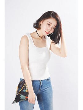 ヘアサロン アティリー(Hair Salon Attirer) 外ハネから見えるインナーカラー【Attirer 飯田裕之】