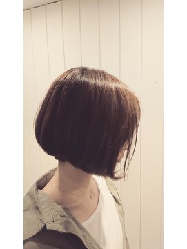 シザーズ(scissors) ナチュラルな可愛さのシンプルヘア