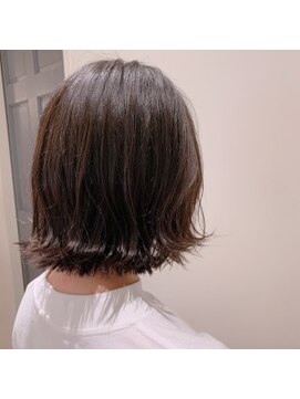 ネオリーブルカ 御茶ノ水店(Neolive Luca) 切りっぱなしシャギーぼぶ