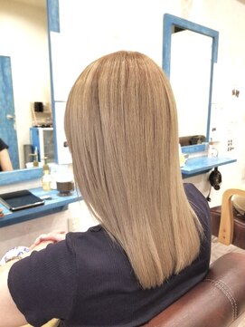 ヘアー リラクゼーション ドロップ(Hair relaxation drop) ブリーチでもOK♪ハイパフォーマンス縮毛矯正《鶴見》